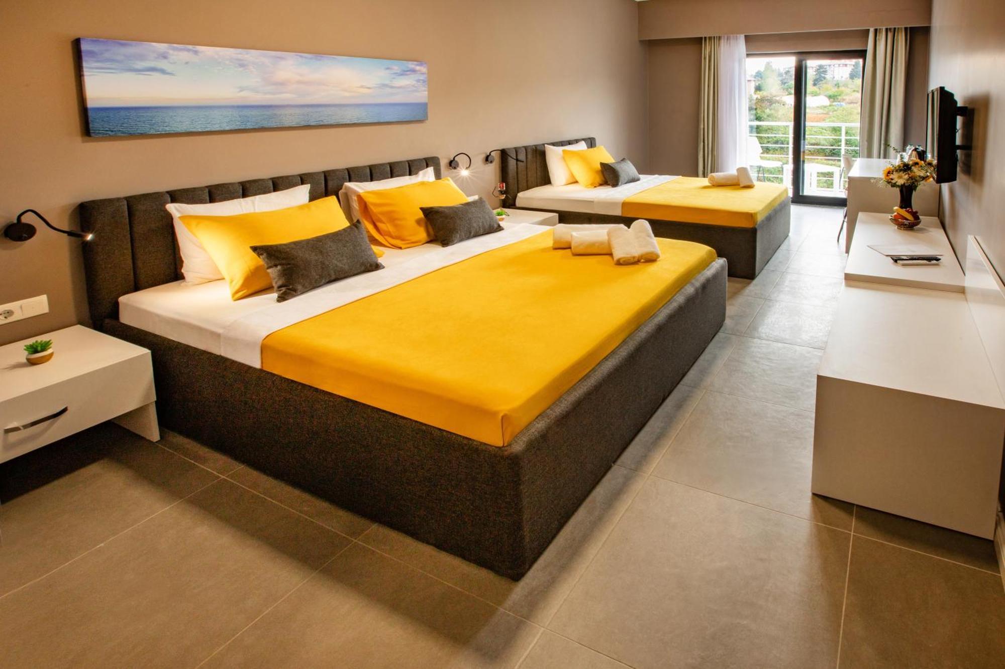 First Joy Hotel 特拉布宗 外观 照片