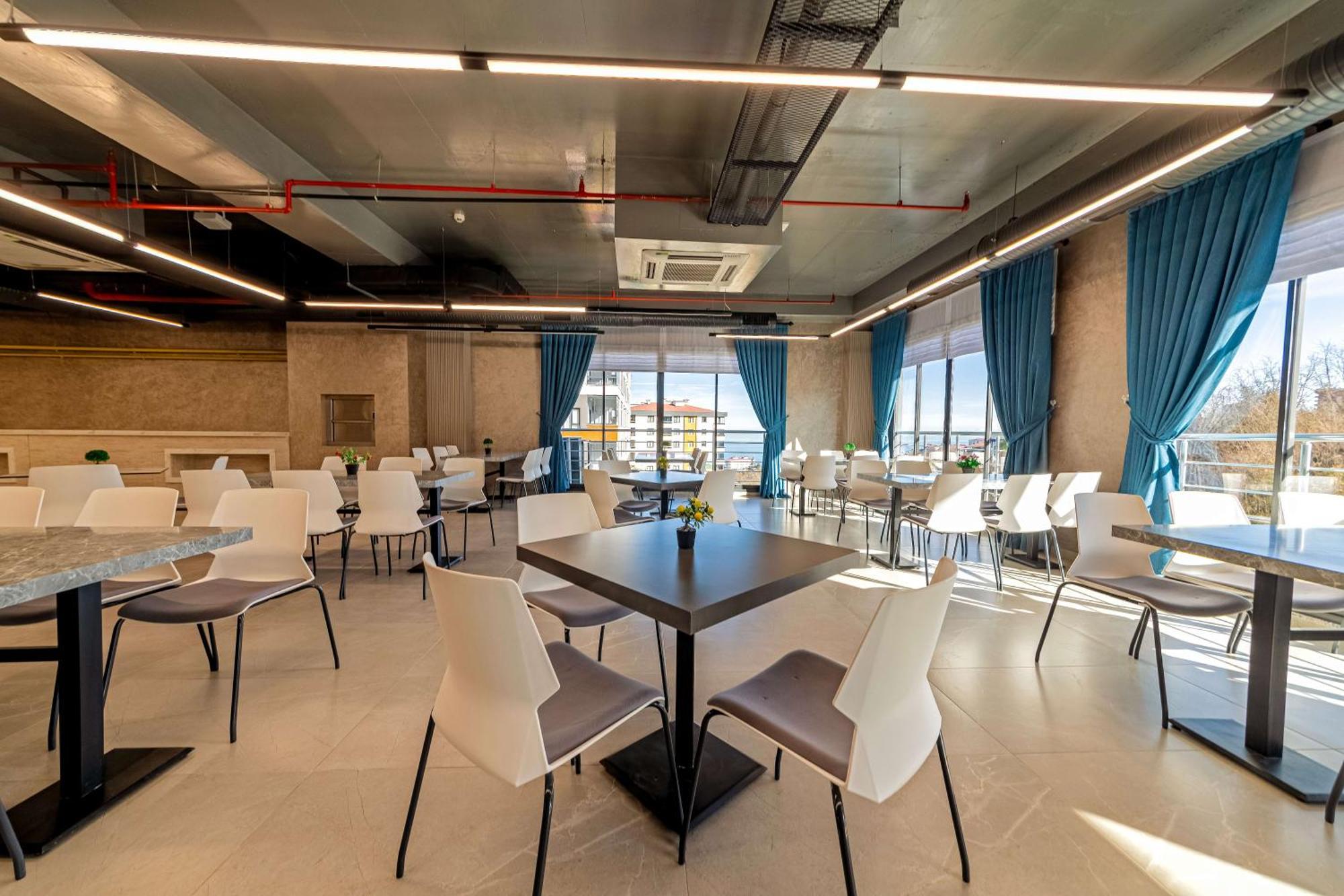 First Joy Hotel 特拉布宗 外观 照片